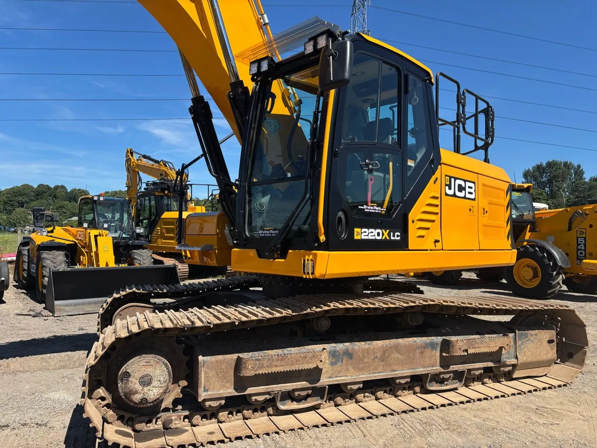 2021 JCB 220X **Only 2900hrs** - Image 1
