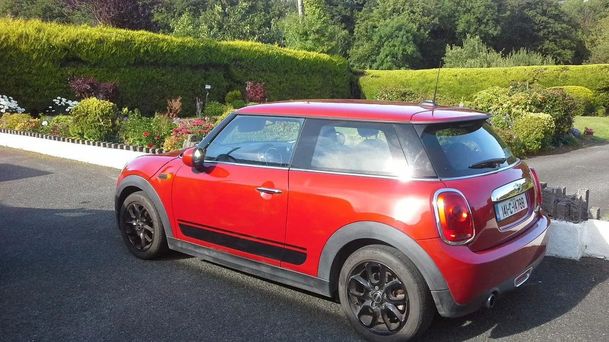 Mini Cooper 2014--Low milage. - Image 2