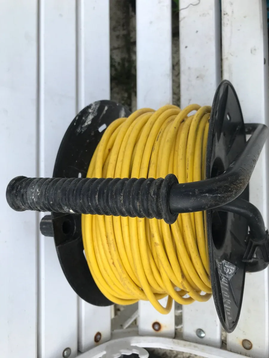 Extension cable reel - Image 3