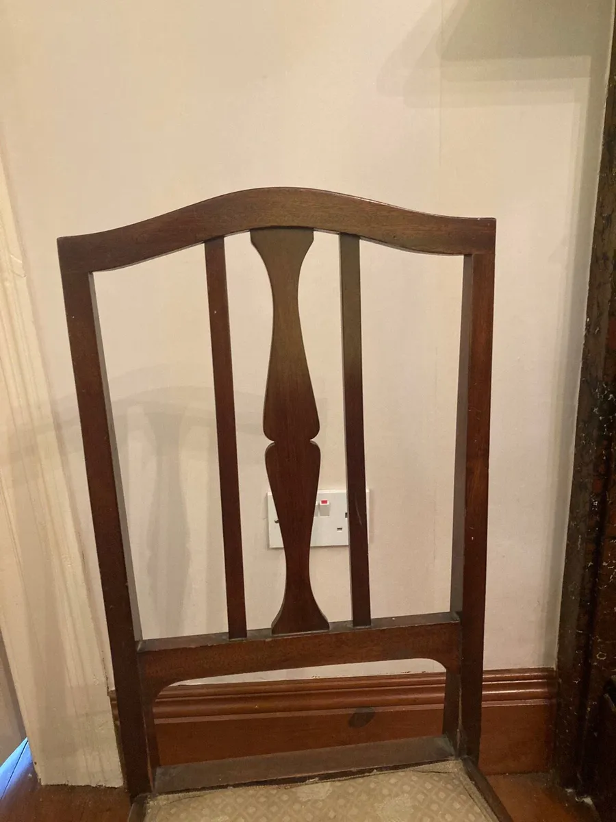 Bedroom chair - Image 2