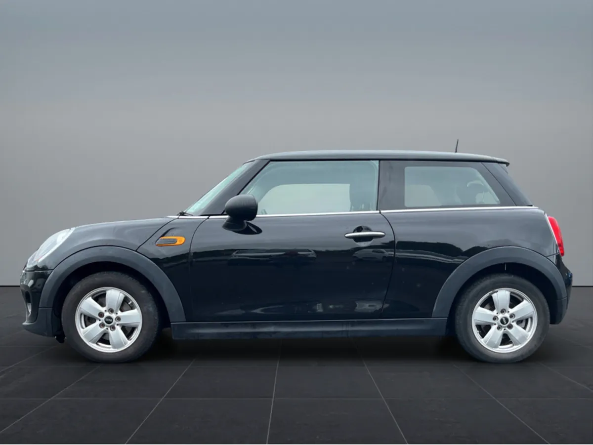 Mini Cooper ONEDHATCH D XN12 2DR ONE - Image 3