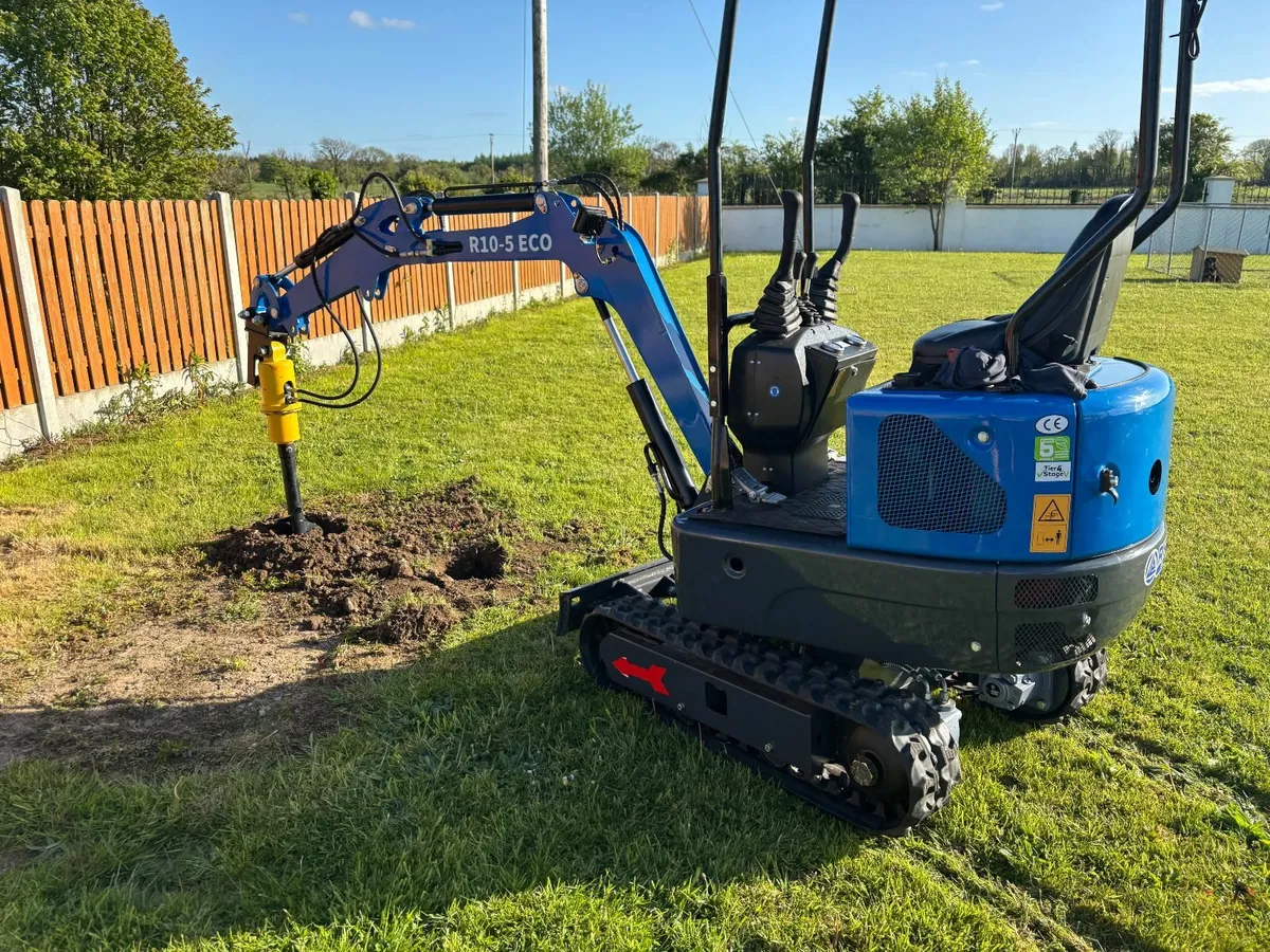 Auger attachment to suit 1 - 2 Ton Machine - Image 4