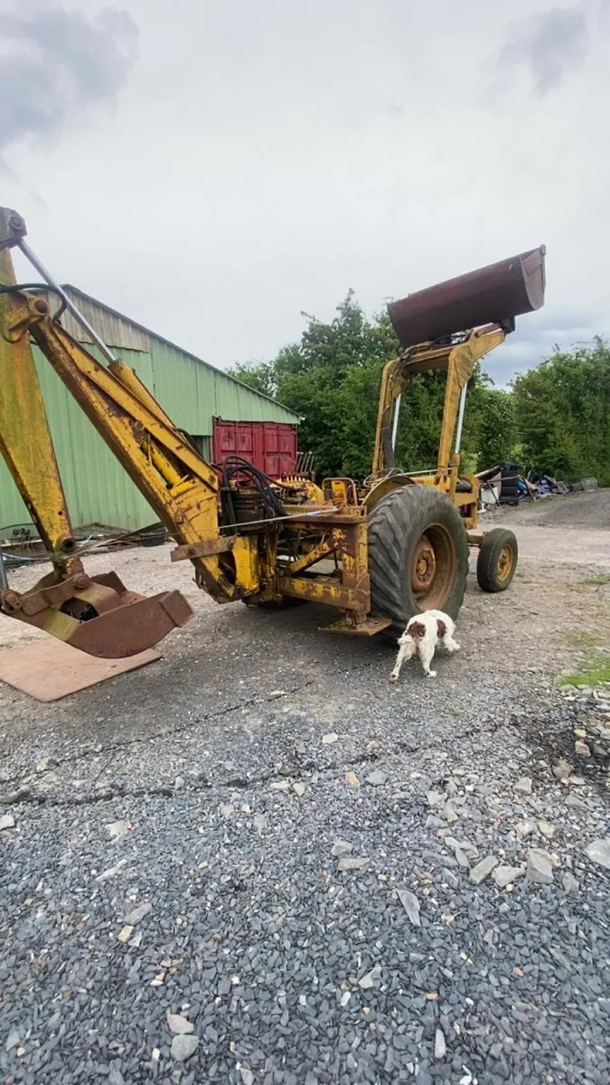Massey ferguson 65 digger - Image 3