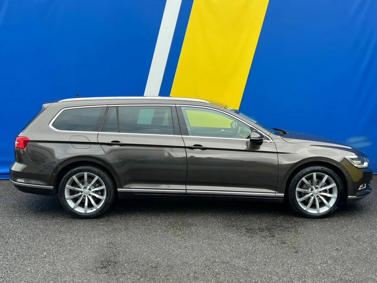 Volkswagen Passat VARIANT HIGHLINE 2.0 TDI AUTO // - Image 2