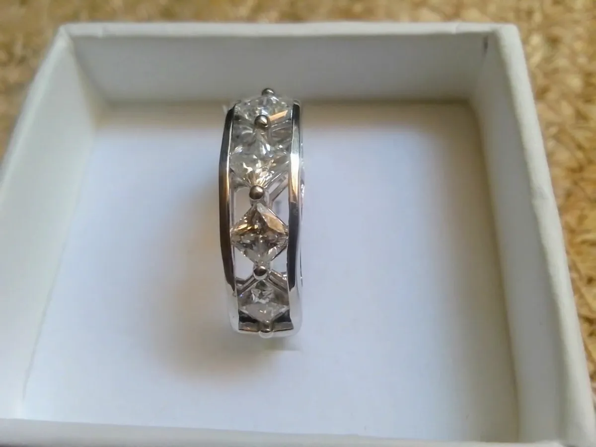 STERLING SILVER MOSSINITE BAND RING NEW SIZE N - Image 2