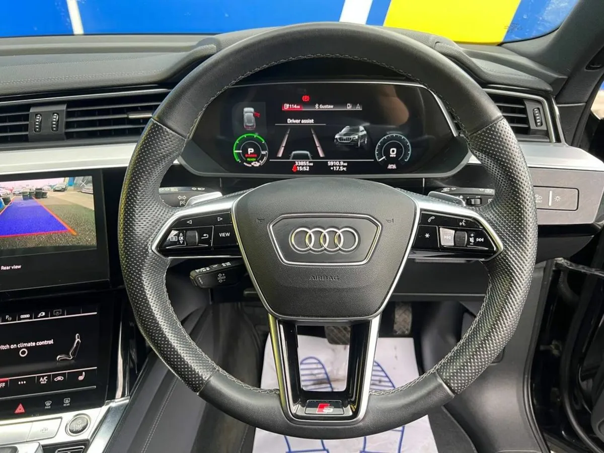 Audi e-tron 50 QUATTRO S-LINE RS-PERFORMANCE // S- - Image 4