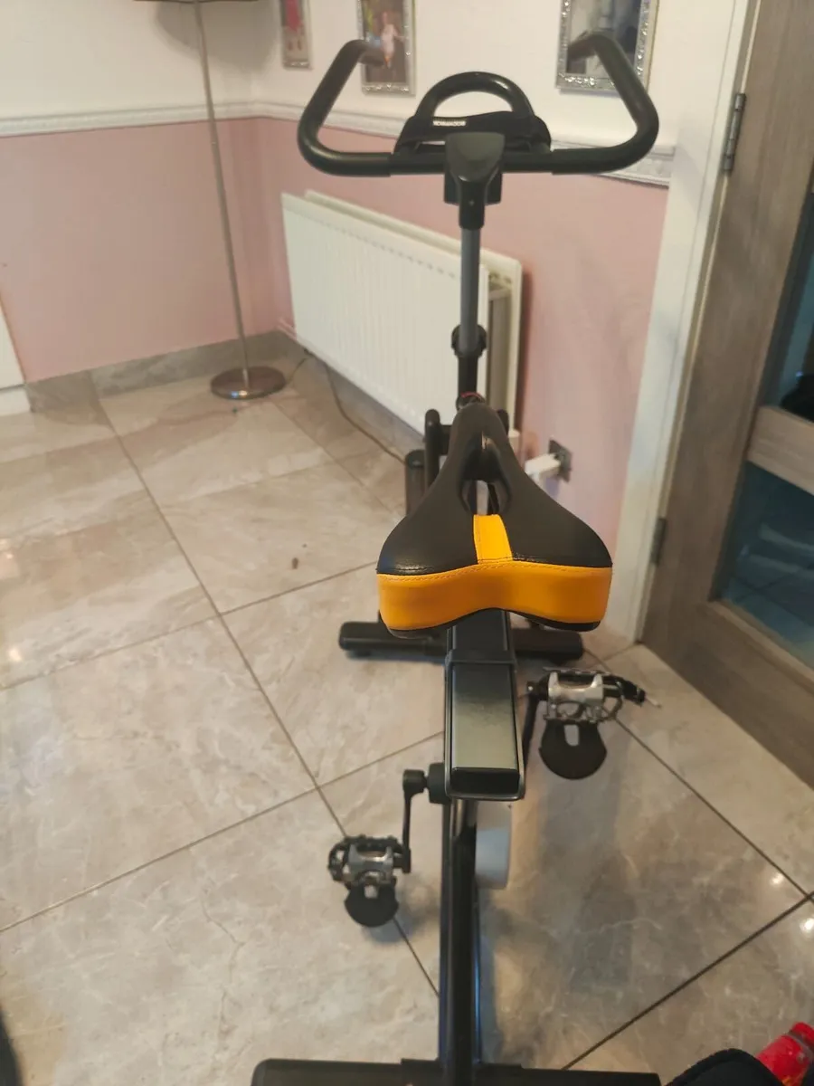 Exercise bike - Image 3