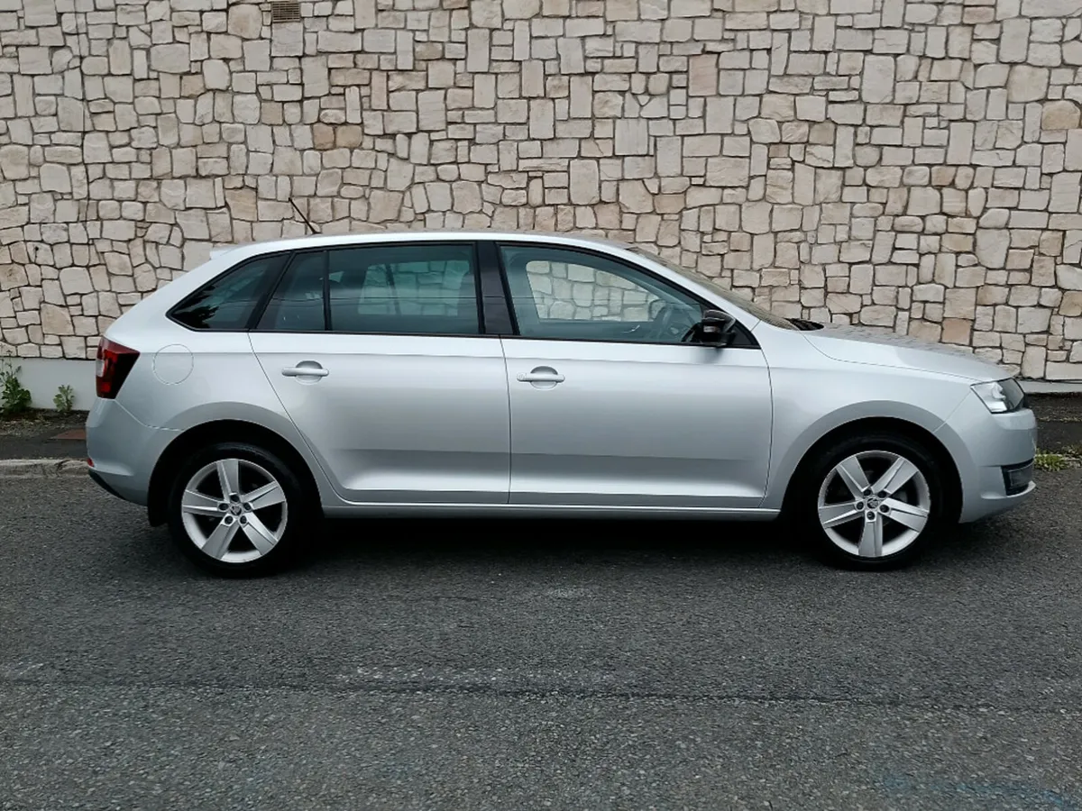 Skoda Rapid SB AMB 1.2tsi 90HP 4DR - Image 2