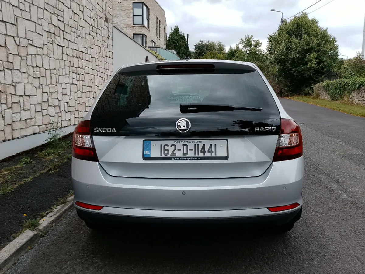 Skoda Rapid SB AMB 1.2tsi 90HP 4DR - Image 4