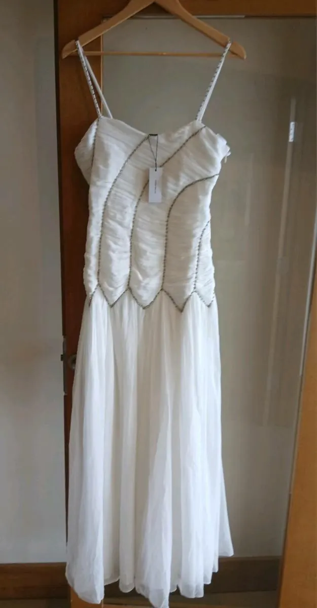Karen Millen Wedding Dress. Size 12. New. - Image 4