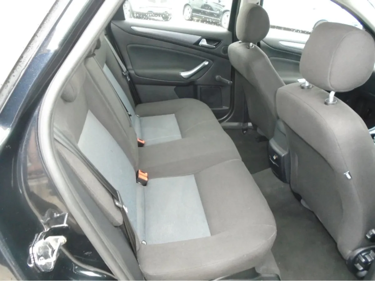Hyundai i20 Active 84bhp 5DR 85ps - Image 2
