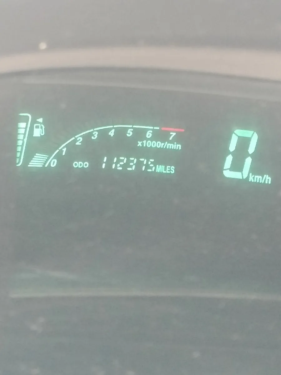 Toyota Yaris 2005 - Image 2