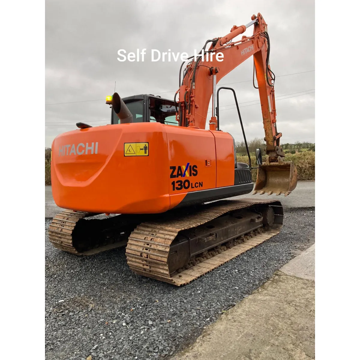 Digger hire @ MacGabhann Hire