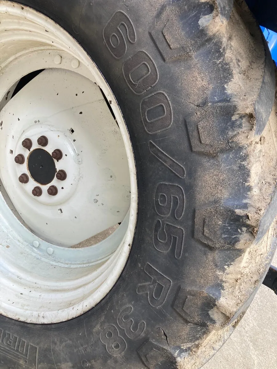 600/65 R38 Tires - Image 4