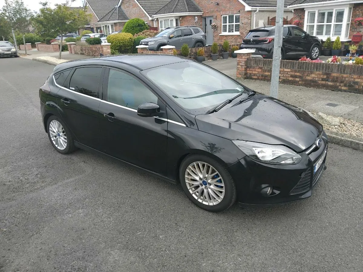 FORD FOCUS 1.6 PETROL LOW ROAD TAX - Image 2