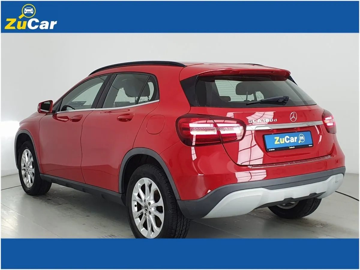 Mercedes-Benz GLA  122 GLA 180 D Style - Image 4