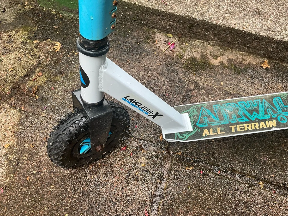 Airwalk Scooter - Image 3