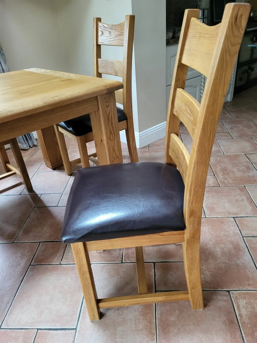 kitchen/dining table and 6 chairs - Image 4