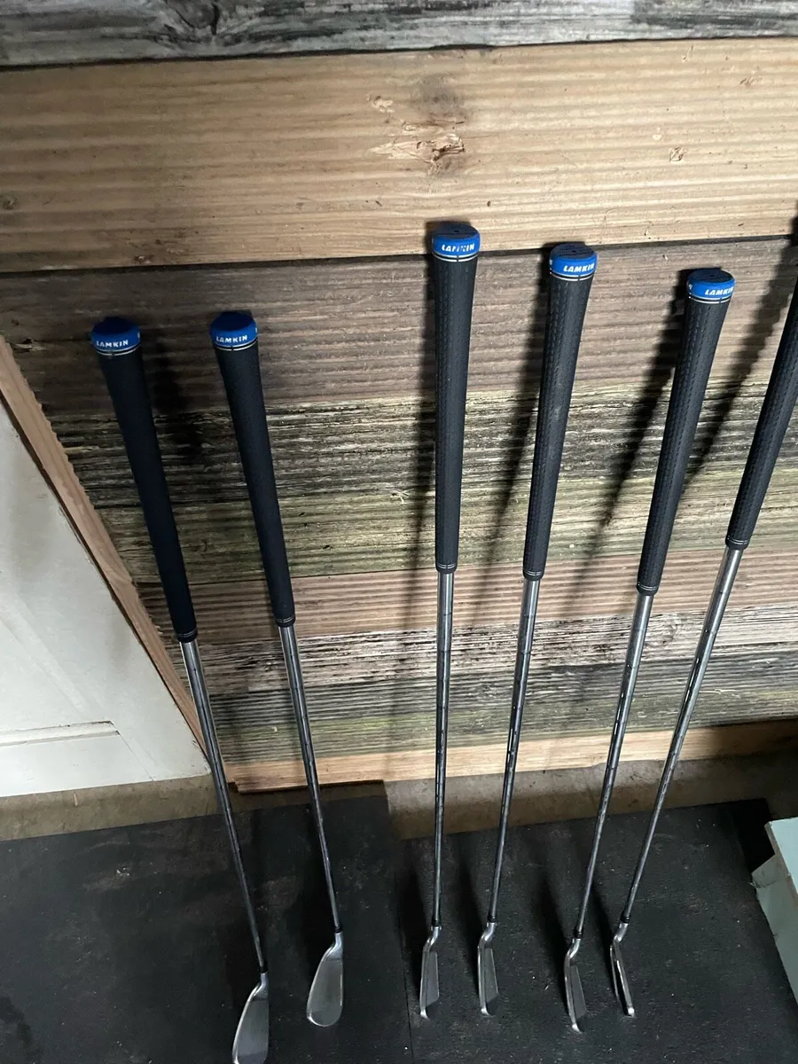 Golf clubs - Image 1