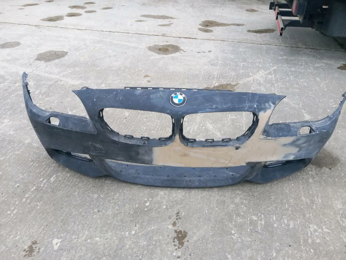 BMW 330d  front bumper - Image 2