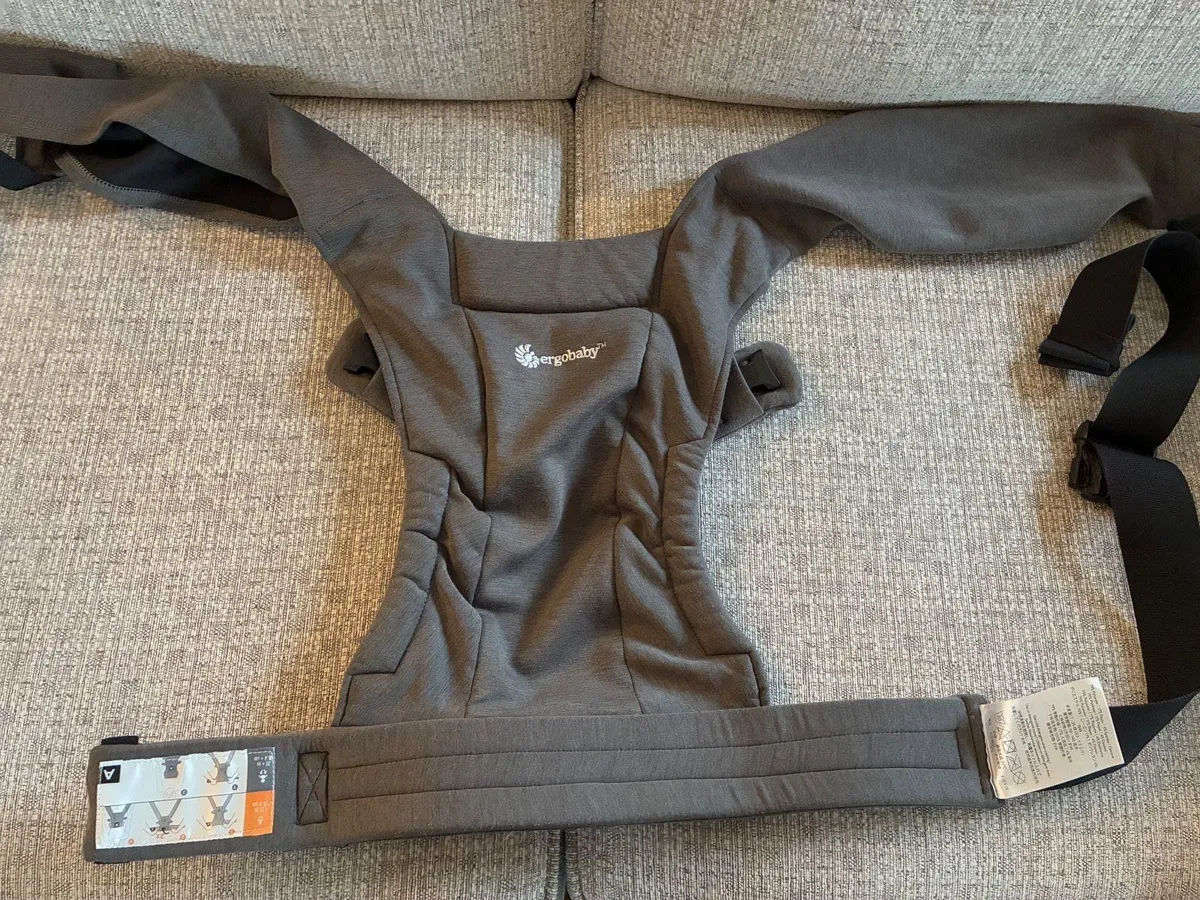 Ergo baby embrace carrier - Image 1