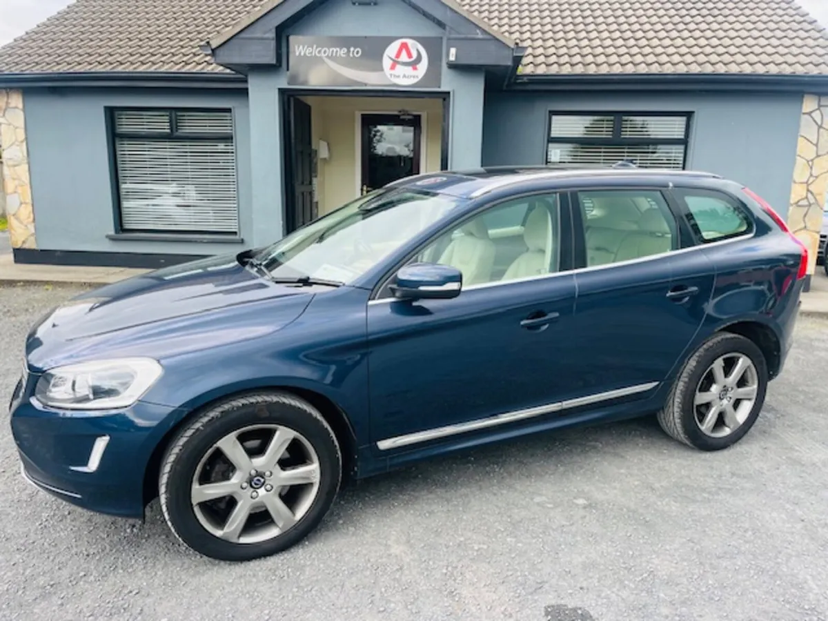 Volvo XC60 2015 - Image 1