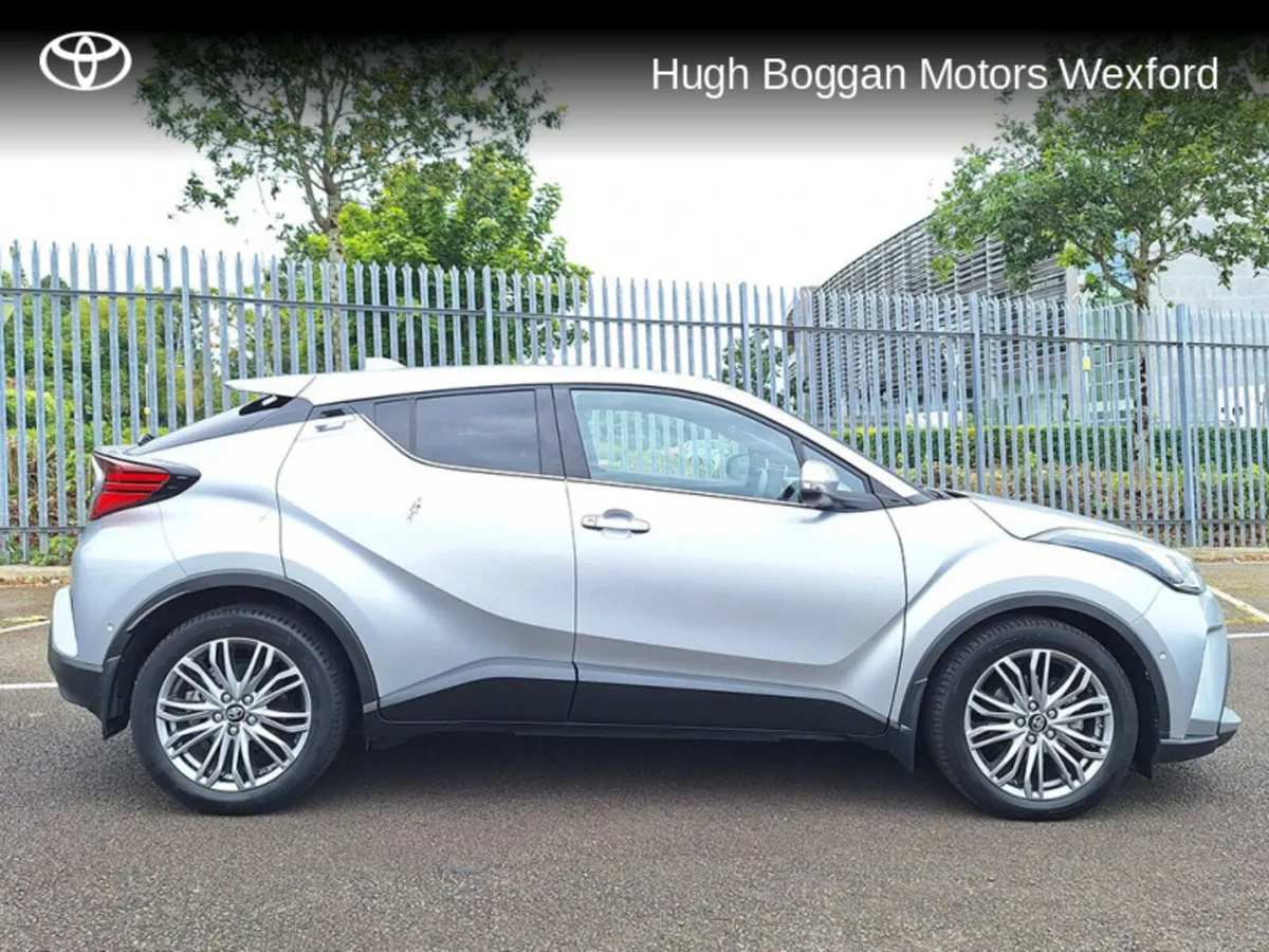 Toyota C-HR HYBRID SOL TOP SPECIFICATION!! - Image 3
