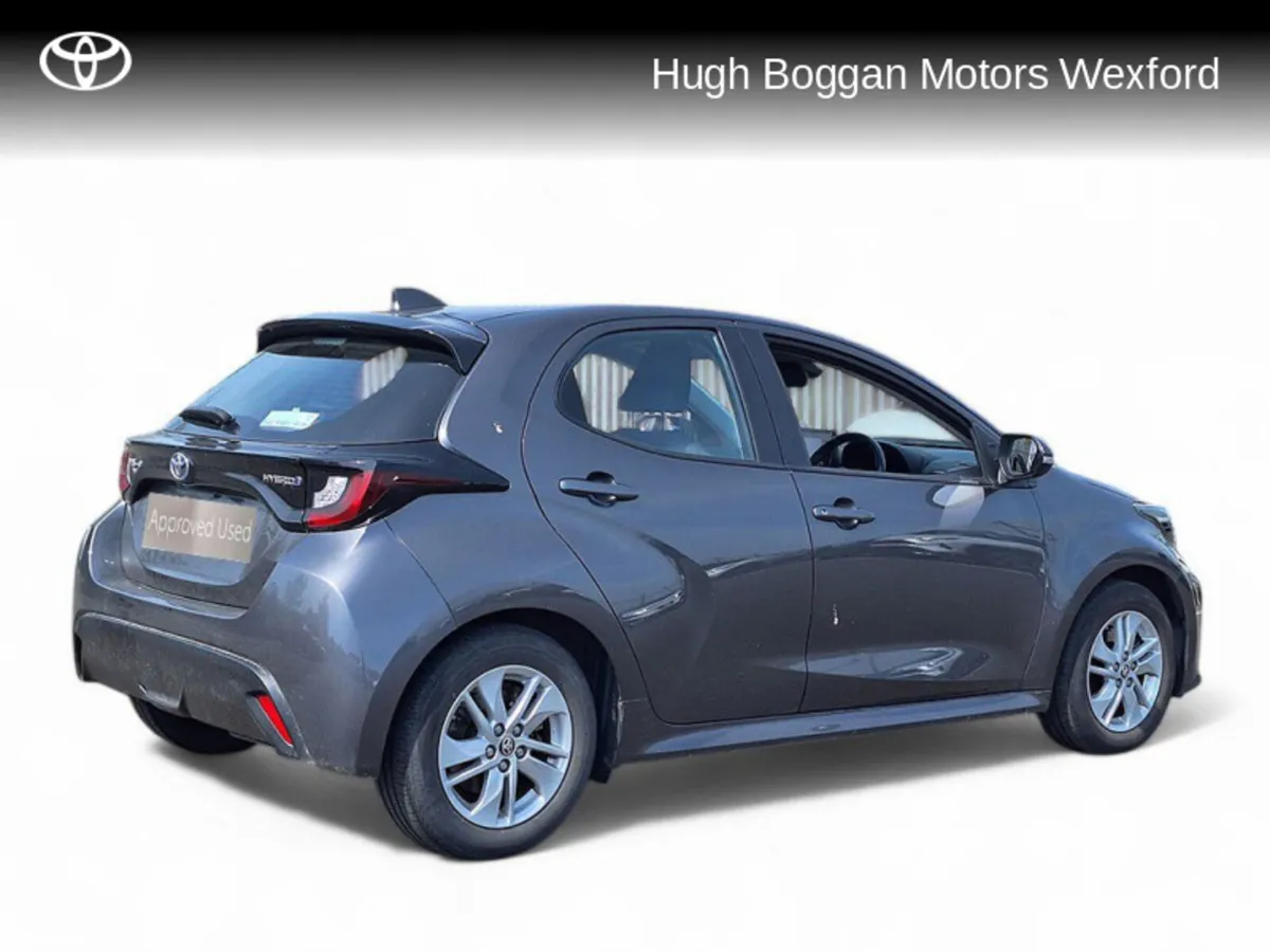 Toyota Yaris HYBRID LUNA ONLY 25000 KMS!!! - Image 2