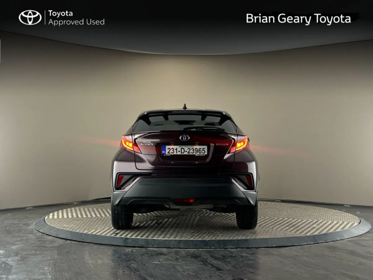Toyota C-HR HYBRID SPORT - Image 4