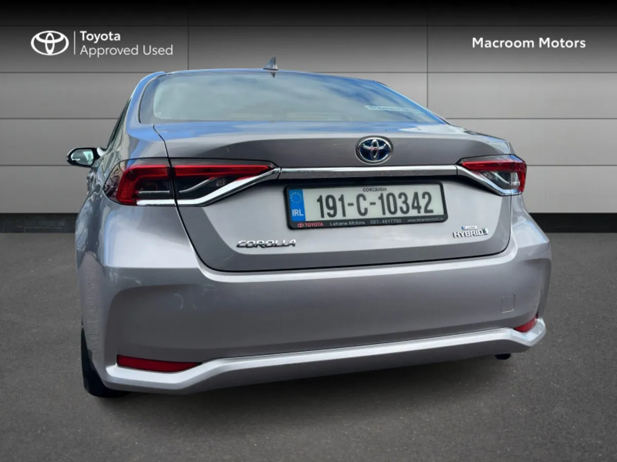 Toyota Corolla LUNA SAL 4DR AUTO HYBRID - Image 4