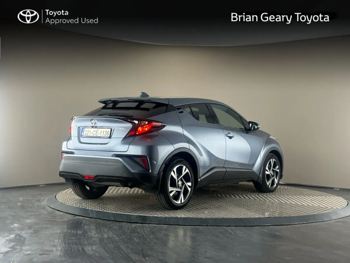 Toyota C-HR HYBRID SPORT - Image 2