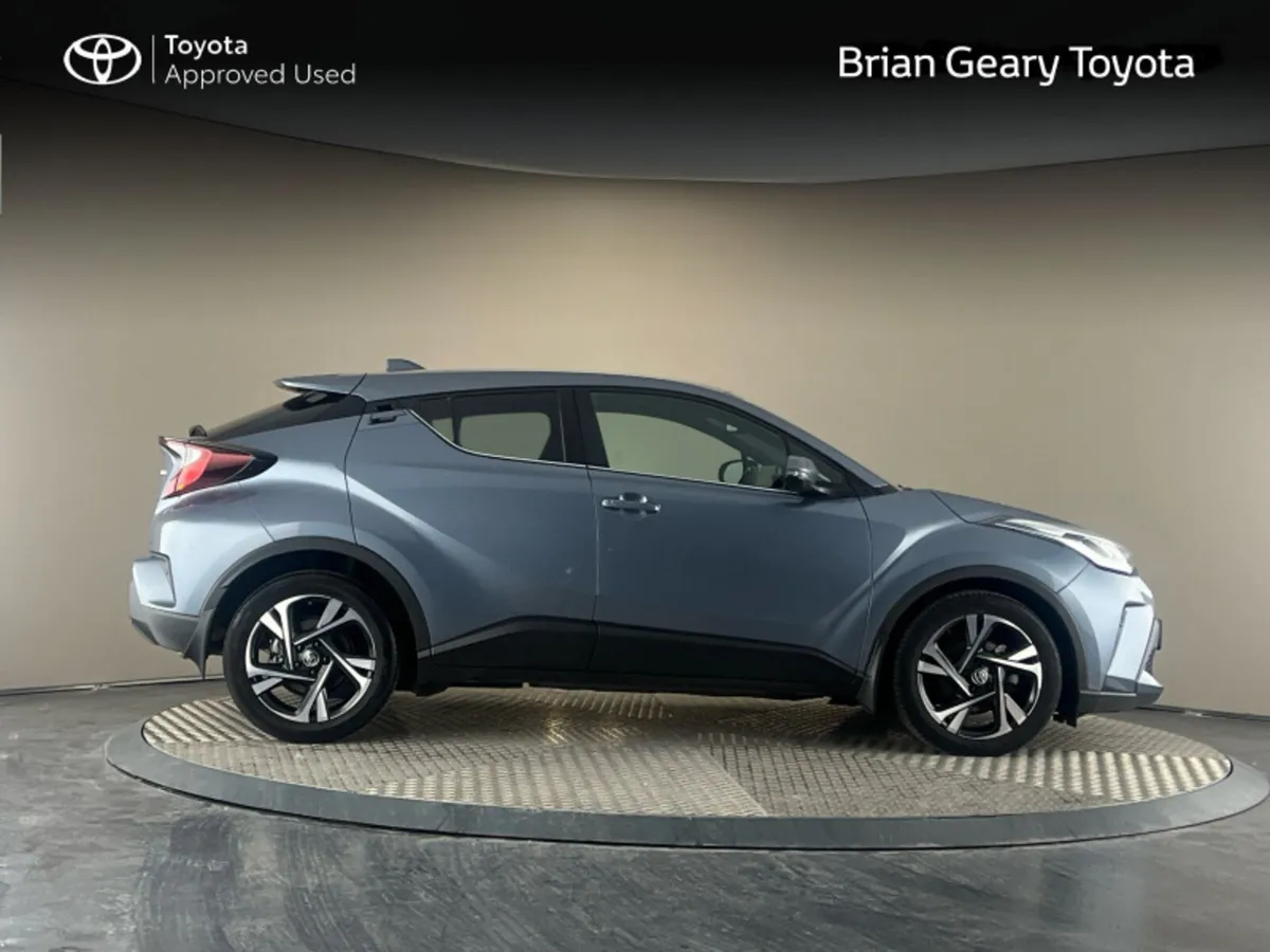 Toyota C-HR HYBRID SPORT - Image 3