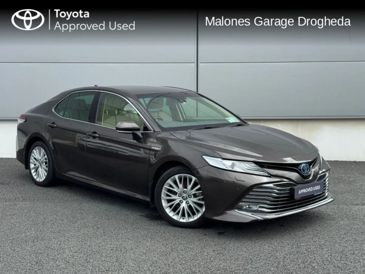 Toyota Camry 2.5 Hybrid Platinum Call Now : 041 98 - Image 1