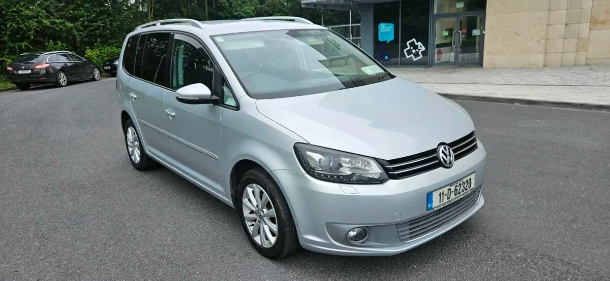 VOLKSWAGEN TOURAN AUTOMATIC - Image 1
