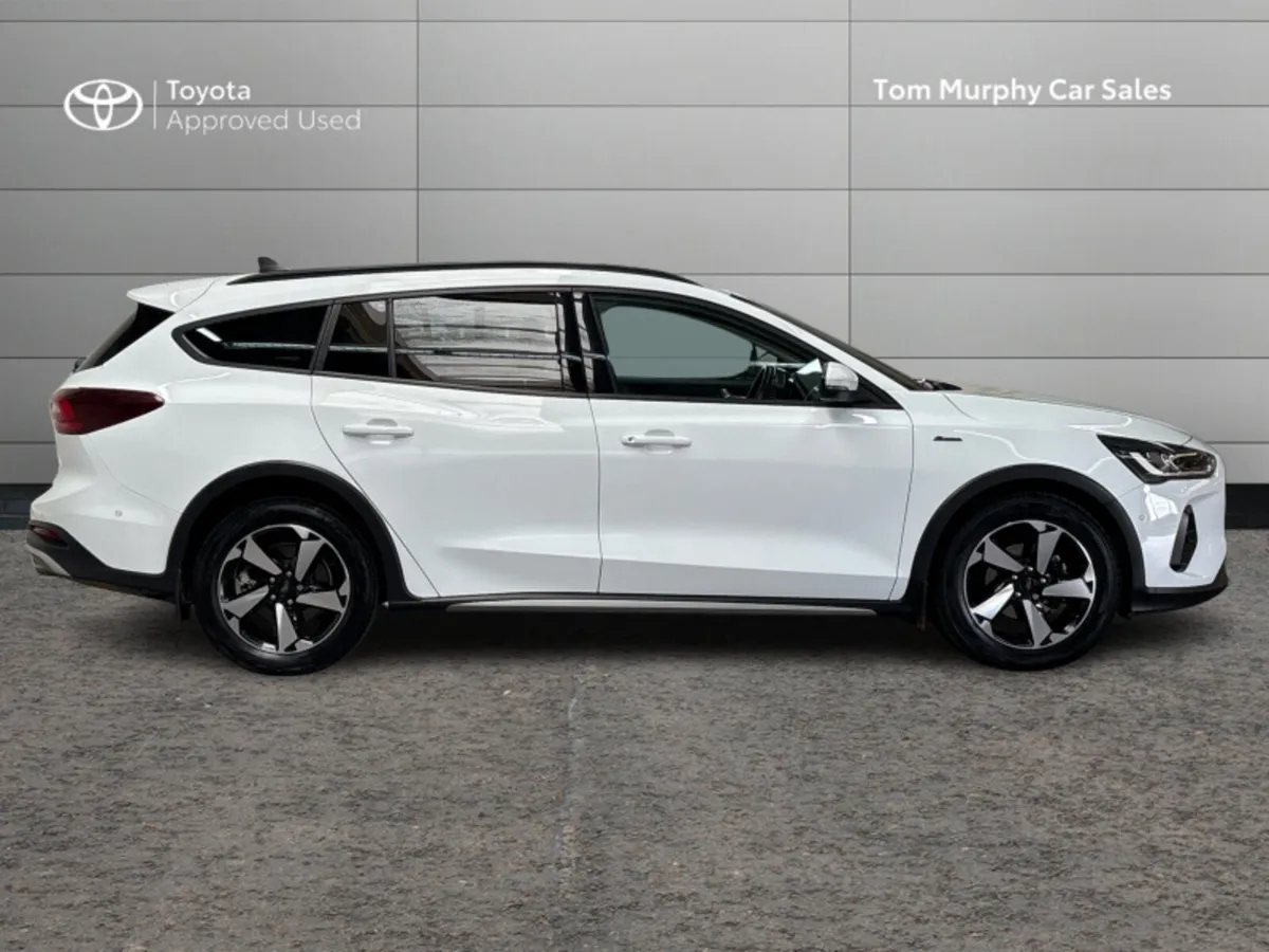 Ford Focus ACTIVE 5W 1.5 TD 120 S6.2 A8 FWD - Image 3