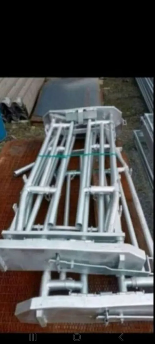 Building - Image 4