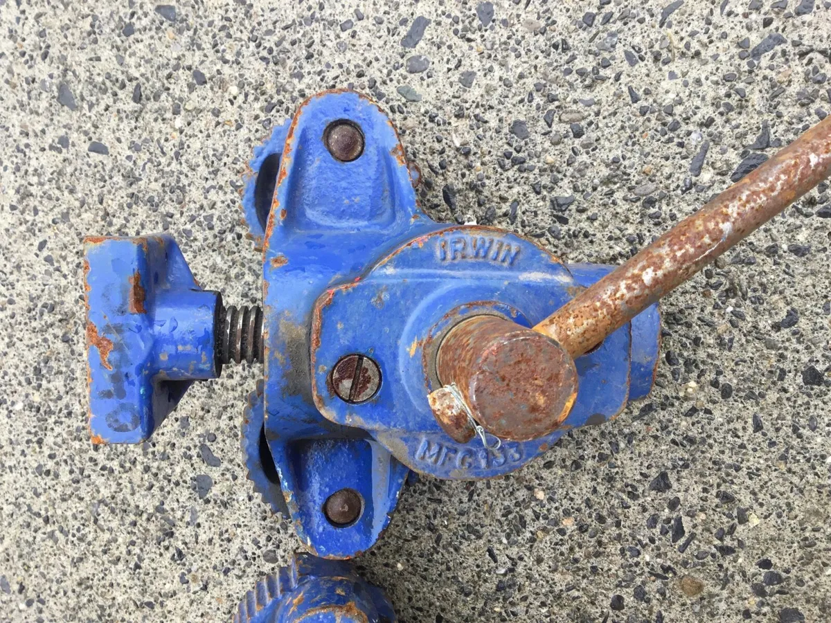 Irwin floor clamps(pair) - Image 1