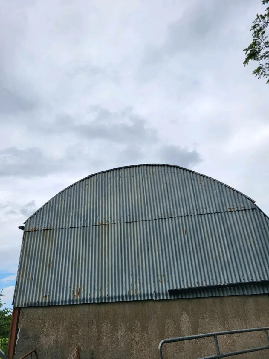Hay shed - Image 4