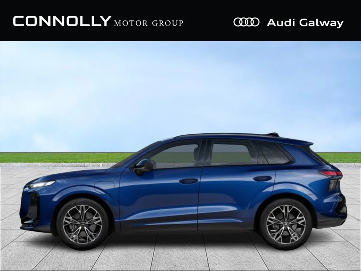 Audi Q3 S-line E-hybrid 272BHP Leather Interior - Image 4