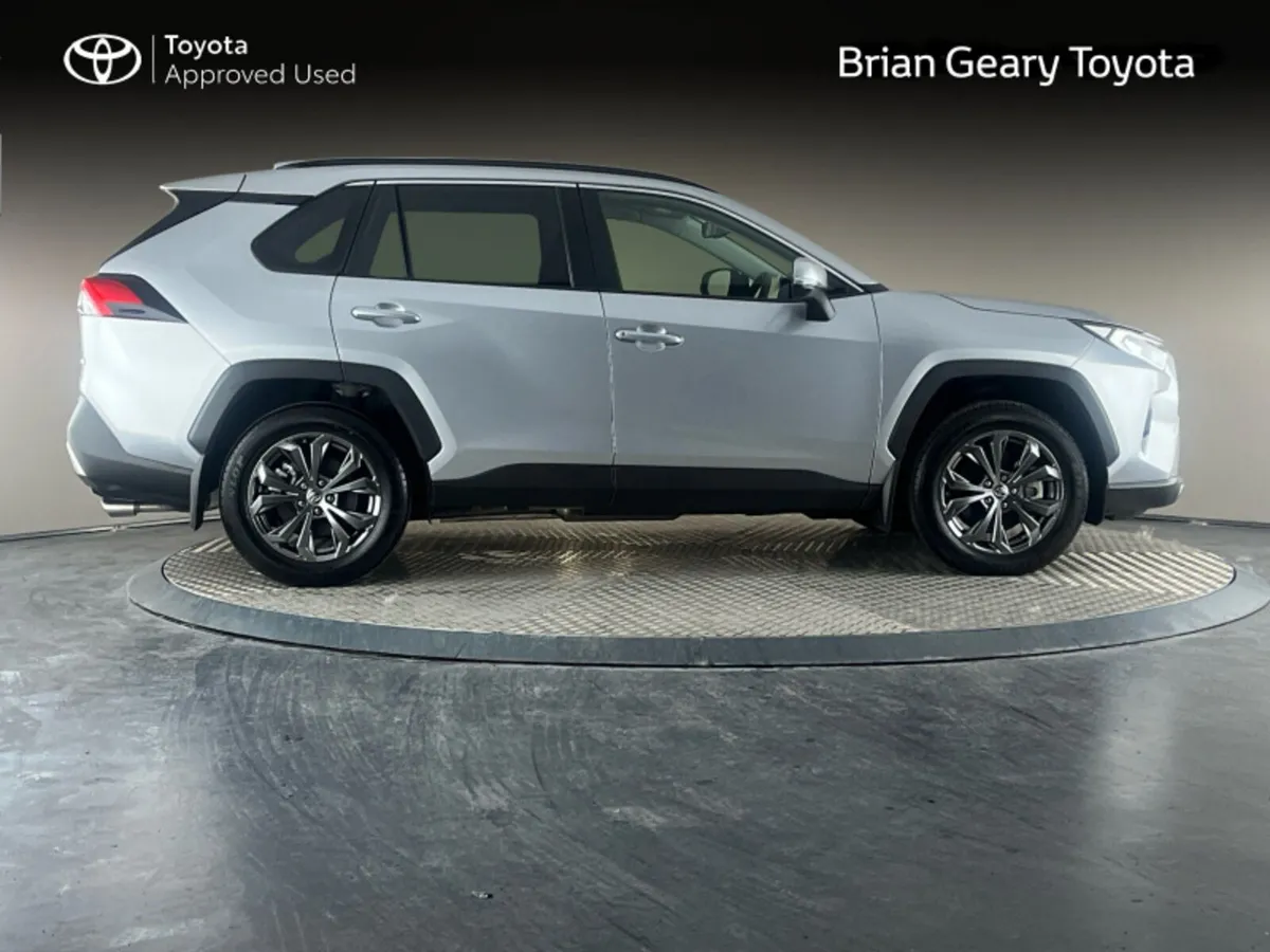 Toyota RAV4 HYBRID SOL - Image 3