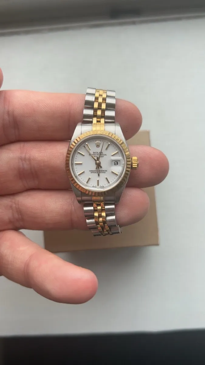 Ladies 26mm Rolex Datejust - Image 3