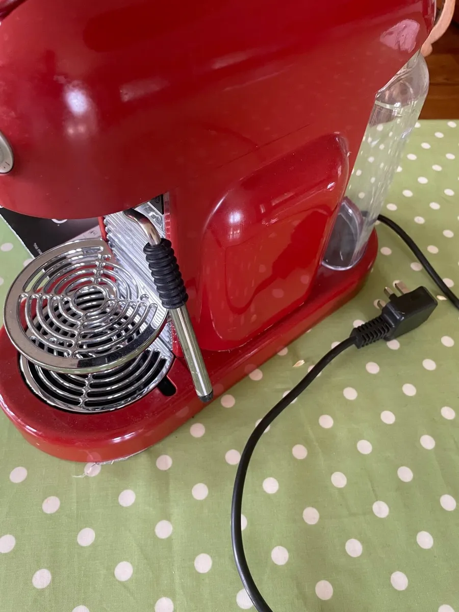 Krups Nespresso Coffee Machine - Image 3