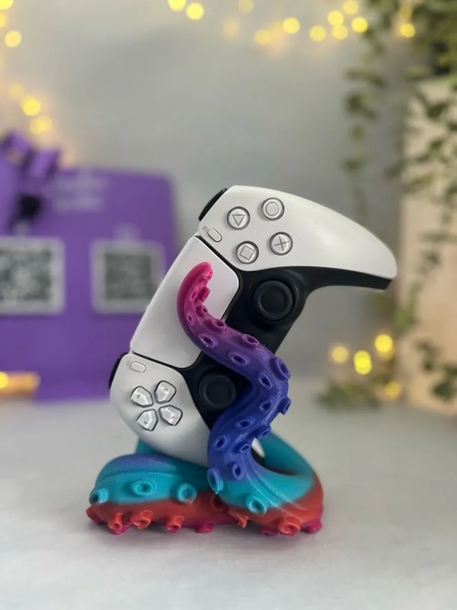 PS5 controller tentacle stand - Image 1
