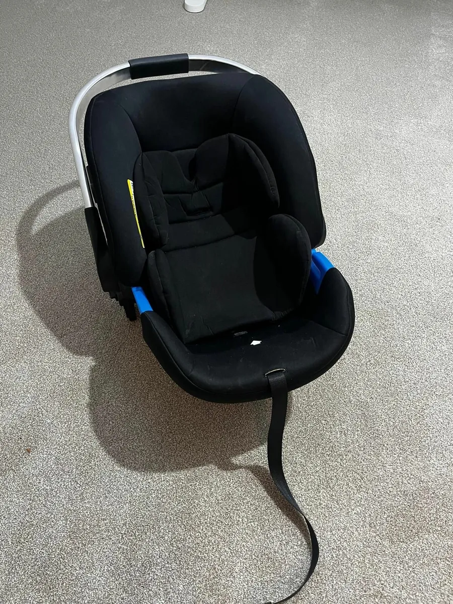 ***Baby Cot & Baby Car Seat**** - Image 4