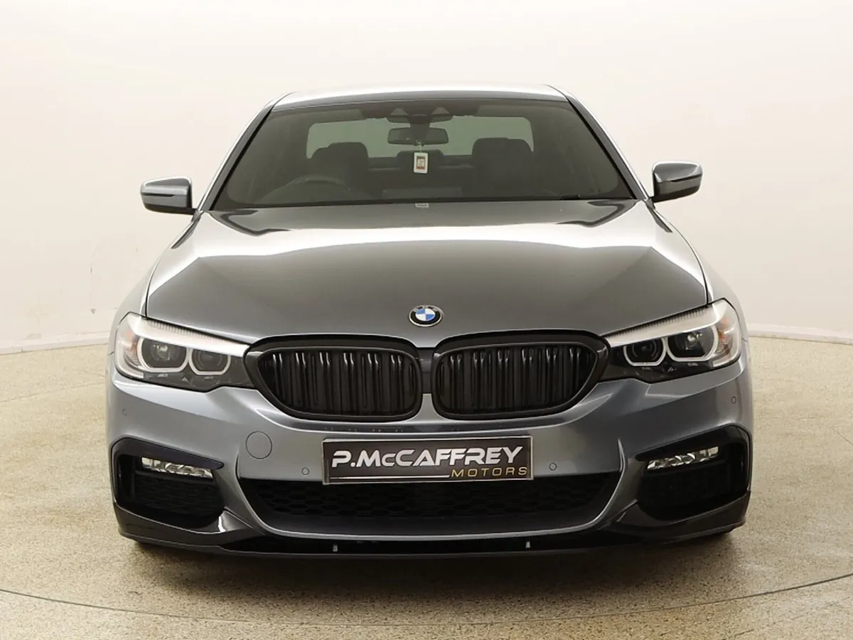 2017 BMW 520D M-SPORT 190 BHP G30 M-PERFORMANCE - Image 2