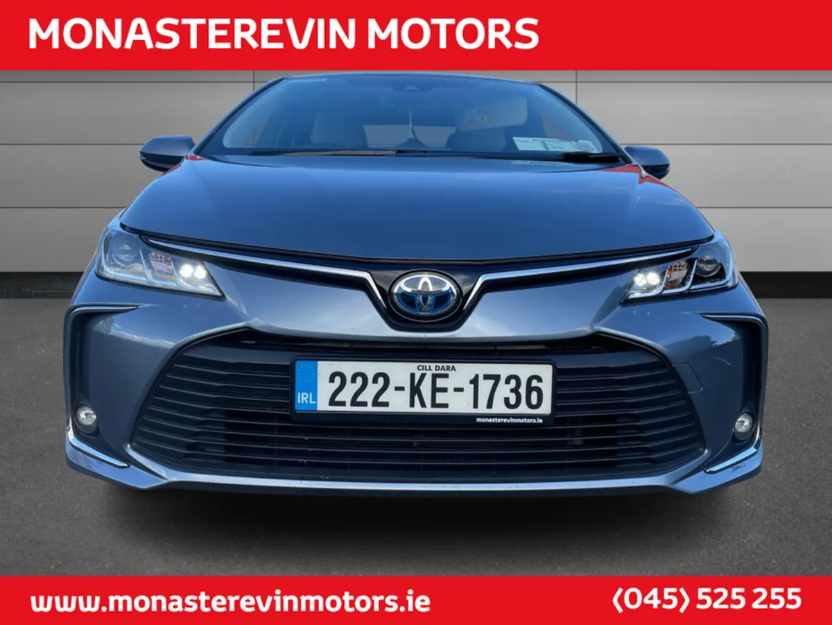 Toyota Corolla HYBRID LUNA SPORT 4DR - SAT NAV / H - Image 4