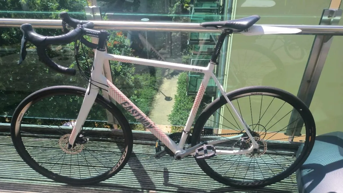 Road bike Eastway Zener AL D2 - Image 1
