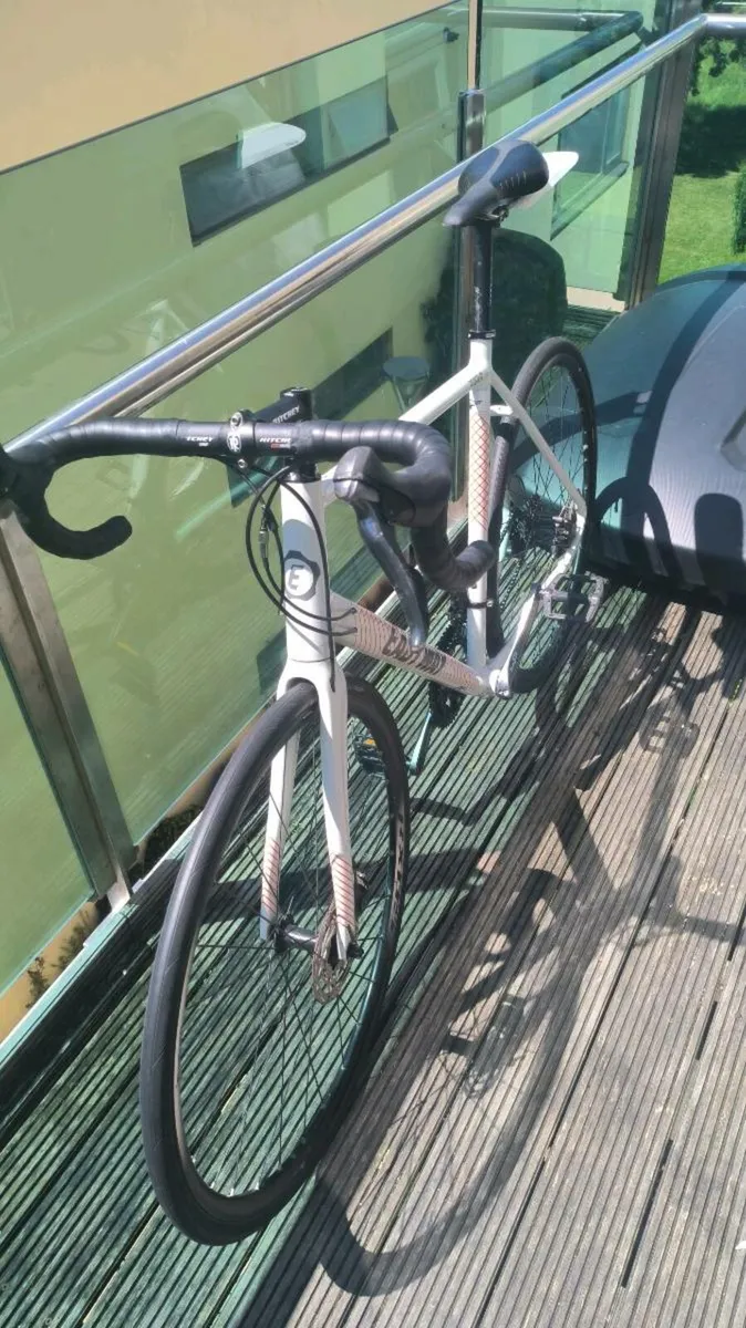 Road bike Eastway Zener AL D2 - Image 2