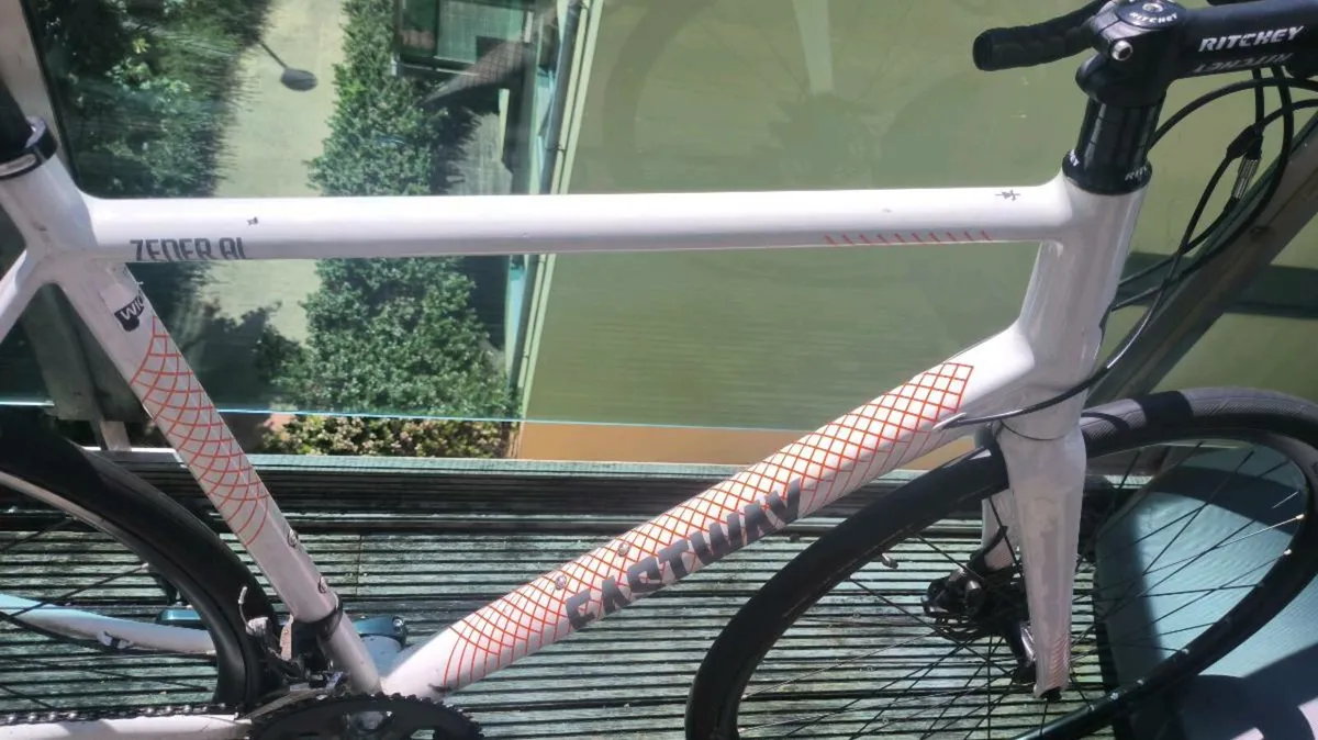 Road bike Eastway Zener AL D2 - Image 4