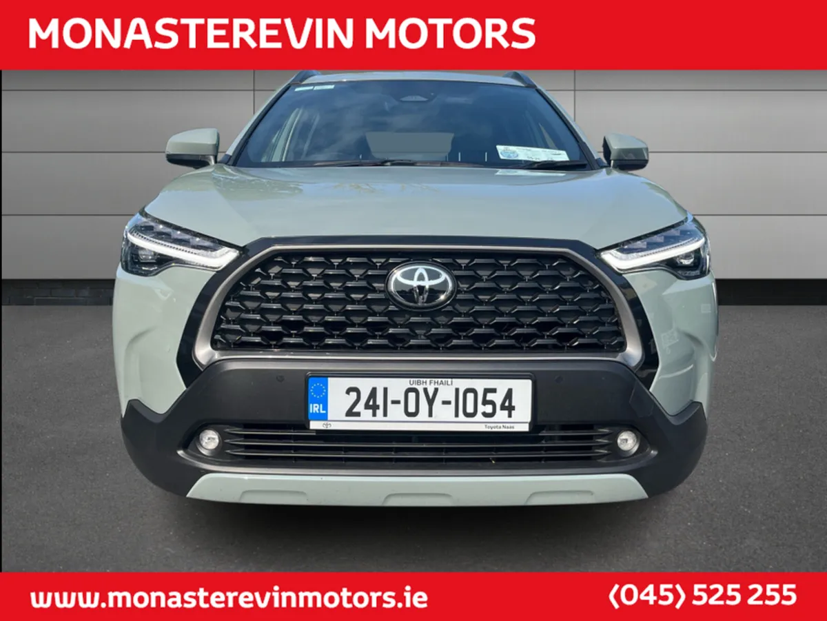 Toyota Corolla Cross 1.8 SPORT 4DR A - 4 YEARS HYB - Image 4